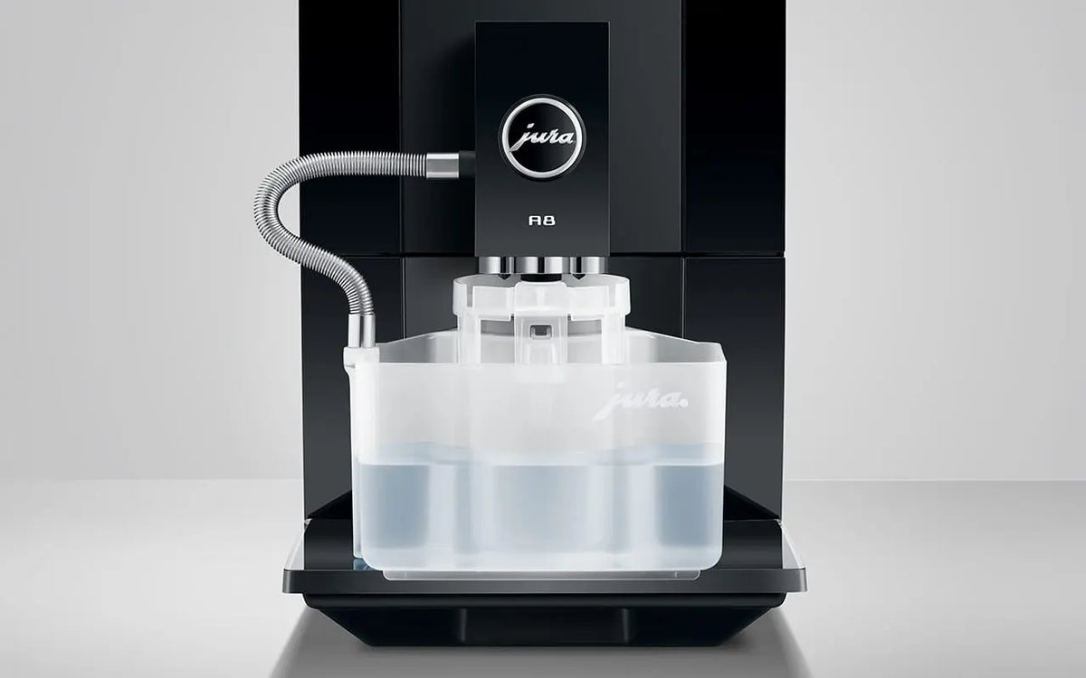 Jura A8 piano black nettoyage du système de lait facile et efficace