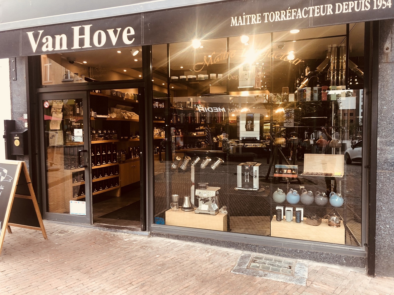 Van Hove shop