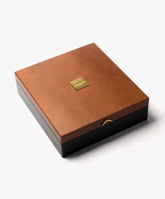 COFFRET BIENVENUE COFFRET EN BOIS RÉUNISSANT 42 SACHETS DE 4 THÉS ET 2 INFUSIONS