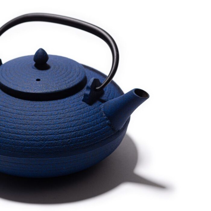 THÉIÈRE FONTE DU JAPON - ITOME 0.70L BLEUE