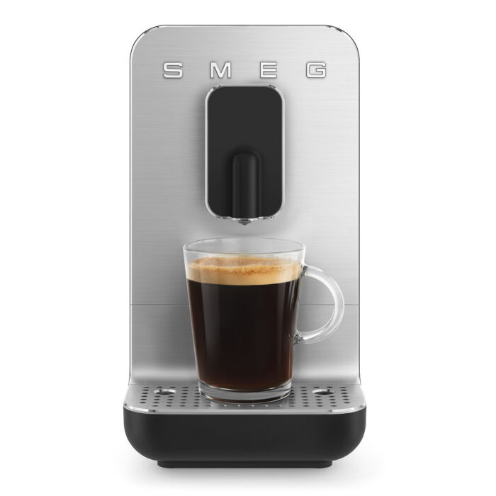 Smeg Machine à café automatique Bean to Cup Noir Collezione Aesthetic