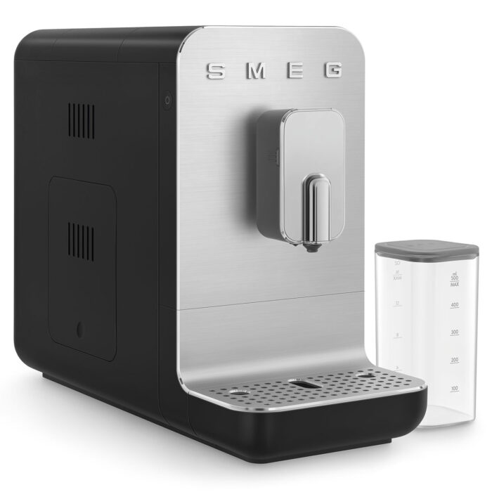 Machine à café SMEG entièrement automatique avec système de lait intégré