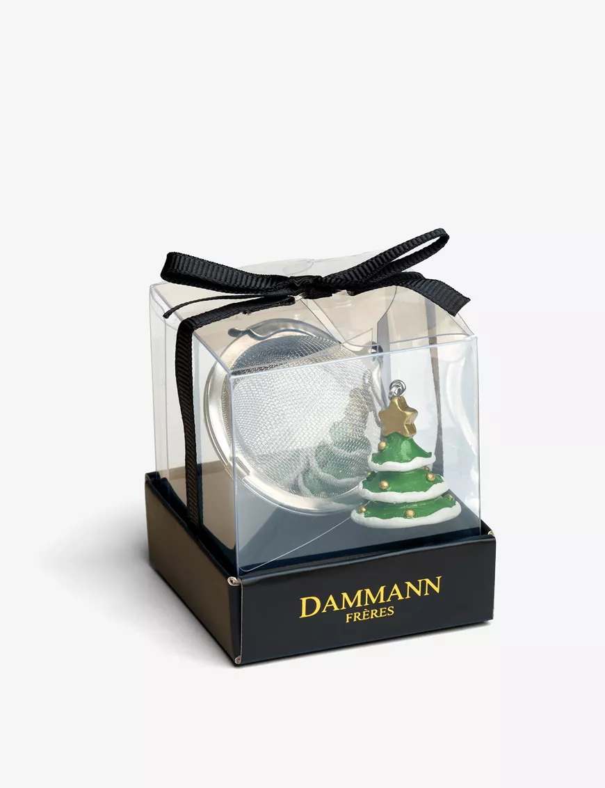 Sapin de Noël, boule à thé dans la boite